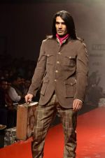 Model walk the ramp for Arjun Khanna at Van Heusen India Mens Week Day 1 on 2nd Sept 2011 (16).JPG